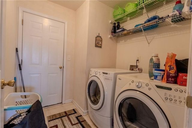 3385 Stoneleigh Run Drive, Buford, GA 30519