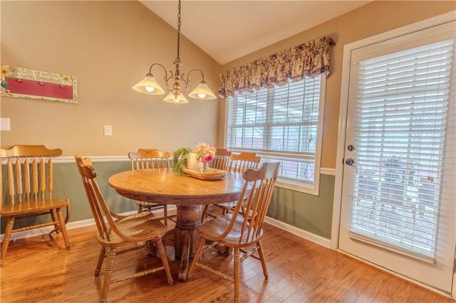 3385 Stoneleigh Run Drive, Buford, GA 30519