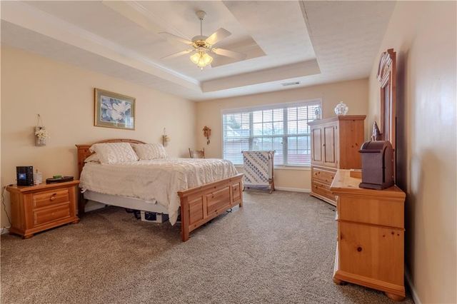 3385 Stoneleigh Run Drive, Buford, GA 30519