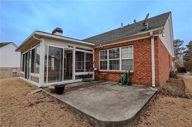 3385 Stoneleigh Run Drive, Buford, GA 30519