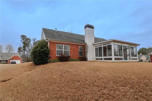 3385 Stoneleigh Run Drive, Buford, GA 30519