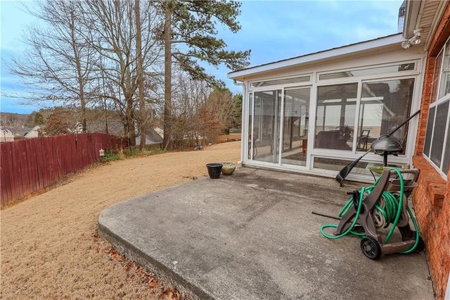 3385 Stoneleigh Run Drive, Buford, GA 30519