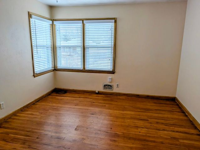 3832 27th Avenue, Rock Island, IL 61201