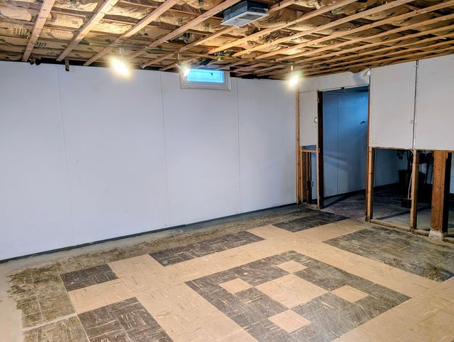 3832 27th Avenue, Rock Island, IL 61201