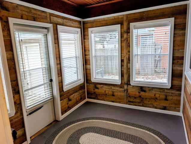 3832 27th Avenue, Rock Island, IL 61201