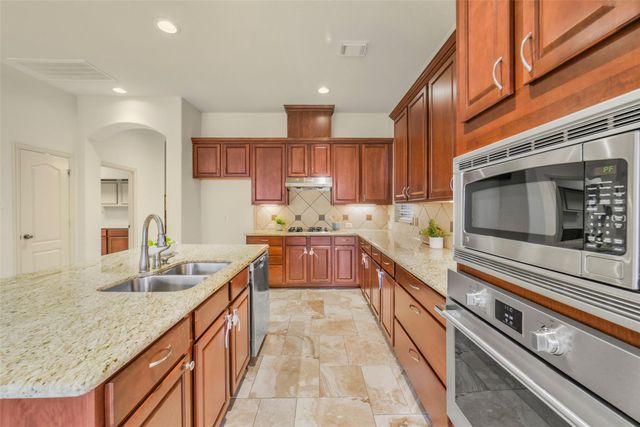 82 Cherry Hills Drive, Jersey Village, TX 77064