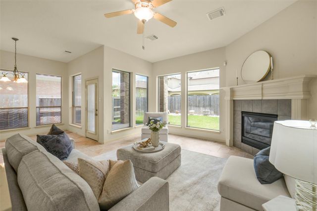 82 Cherry Hills Drive, Jersey Village, TX 77064