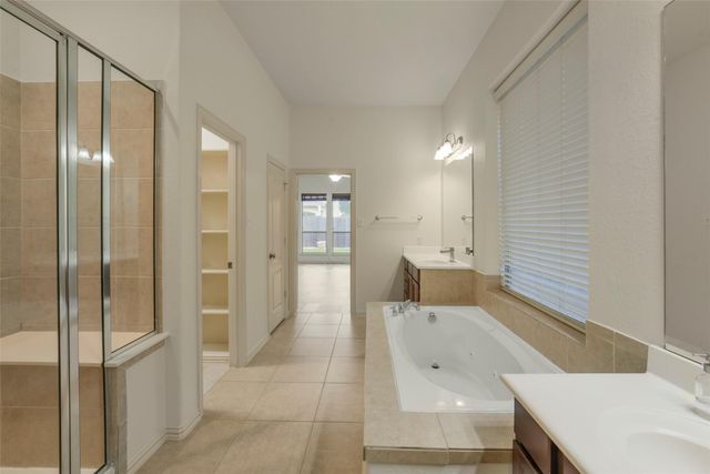 82 Cherry Hills Drive, Jersey Village, TX 77064