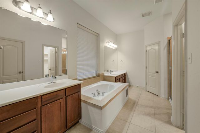 82 Cherry Hills Drive, Jersey Village, TX 77064