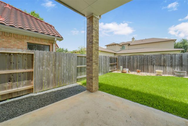 82 Cherry Hills Drive, Jersey Village, TX 77064