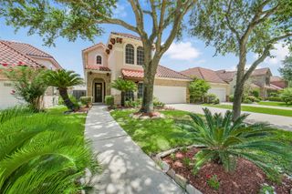82 Cherry Hills Drive, Jersey Village, TX 77064