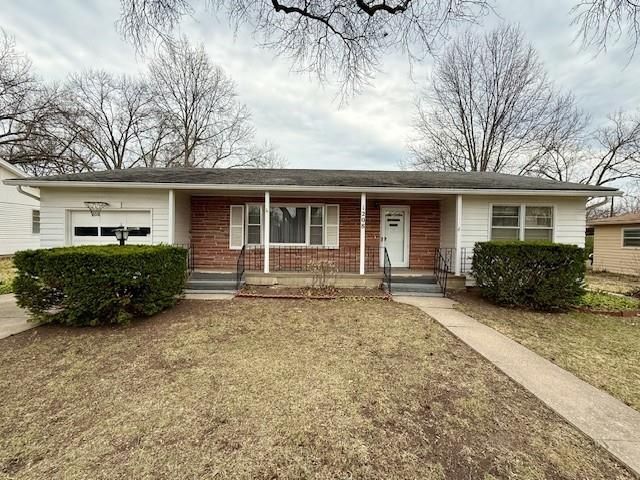 1208 W 20th Street, Lawrence, KS 66046
