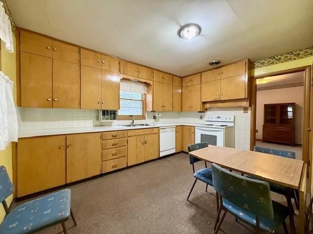 1208 W 20th Street, Lawrence, KS 66046