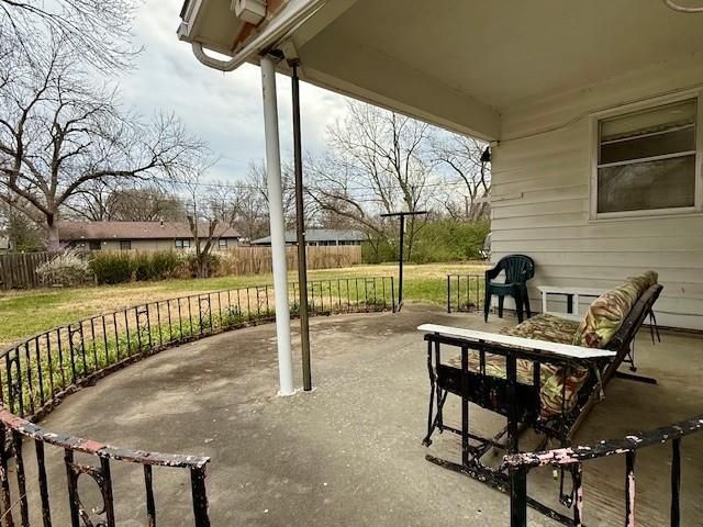 1208 W 20th Street, Lawrence, KS 66046