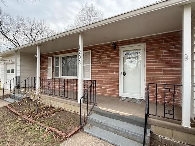 1208 W 20th Street, Lawrence, KS 66046