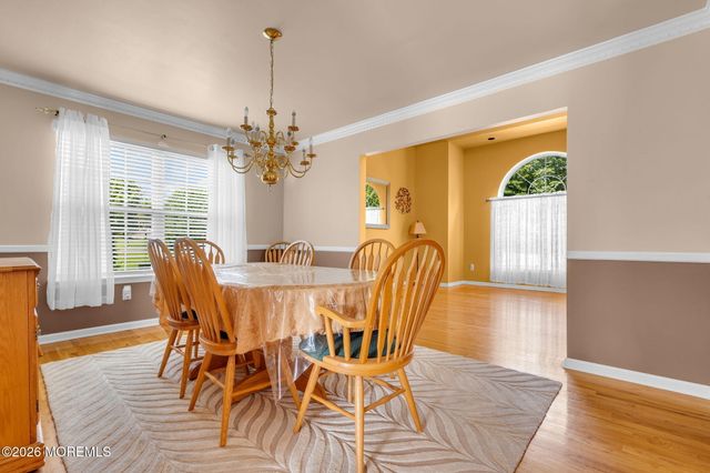 494 Meadowood Road, Jackson, NJ 08527