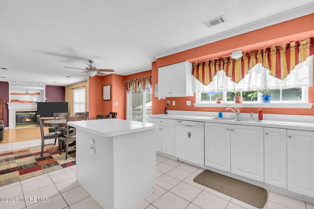 494 Meadowood Road, Jackson, NJ 08527