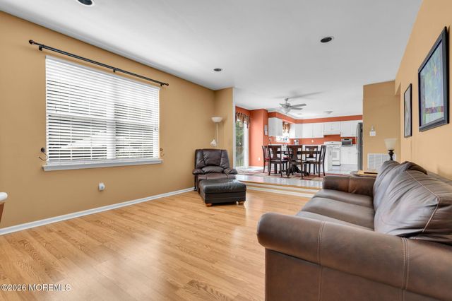 494 Meadowood Road, Jackson, NJ 08527