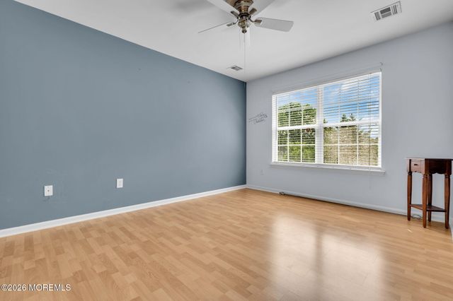 494 Meadowood Road, Jackson, NJ 08527