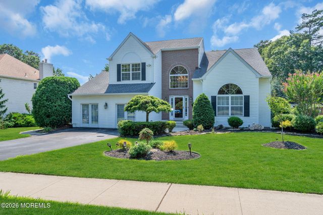 494 Meadowood Road, Jackson, NJ 08527