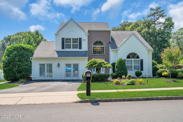 494 Meadowood Road, Jackson, NJ 08527
