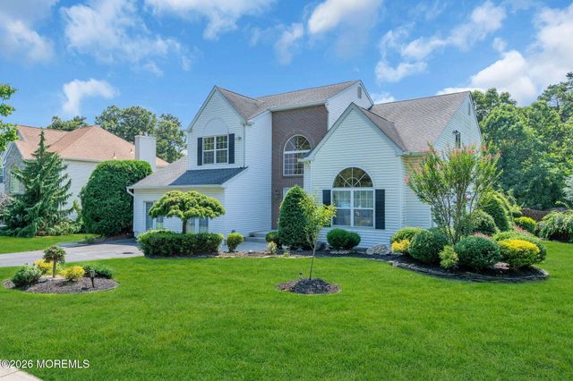 494 Meadowood Road, Jackson, NJ 08527