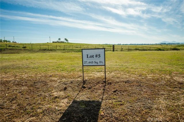 7955 Featherstone, Riverside, CA 92506