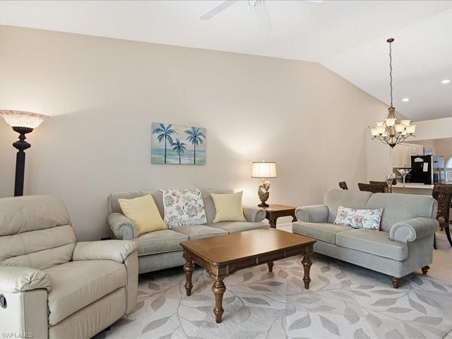 8139 Palomino DR 35, Naples, FL 34113