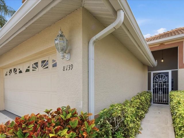 8139 Palomino DR 35, Naples, FL 34113