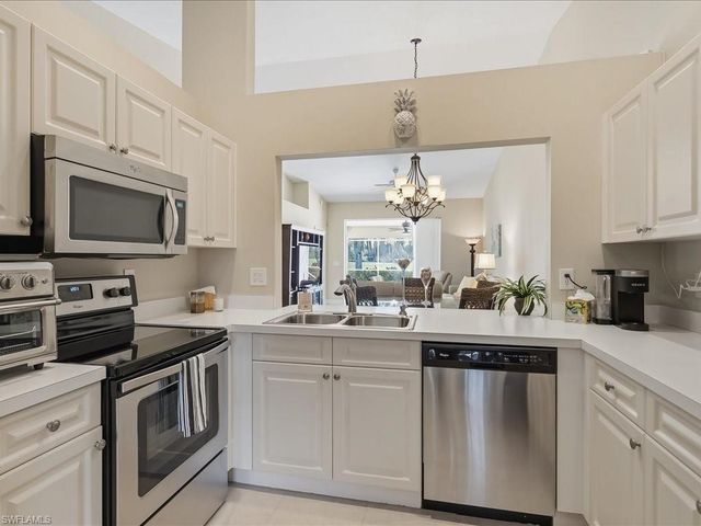 8139 Palomino DR 35, Naples, FL 34113