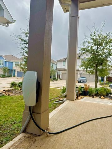 4015 Champlain Way, Iowa Colony, TX 77583