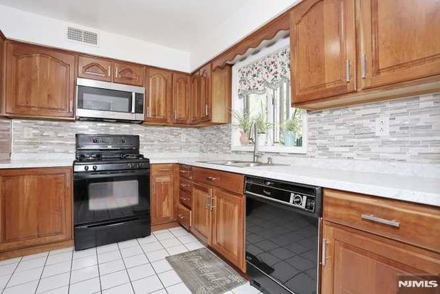 290 Hamilton Place 4, Hackensack, NJ 07601