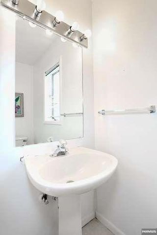290 Hamilton Place 4, Hackensack, NJ 07601