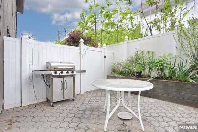 290 Hamilton Place 4, Hackensack, NJ 07601