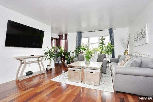 290 Hamilton Place 4, Hackensack, NJ 07601