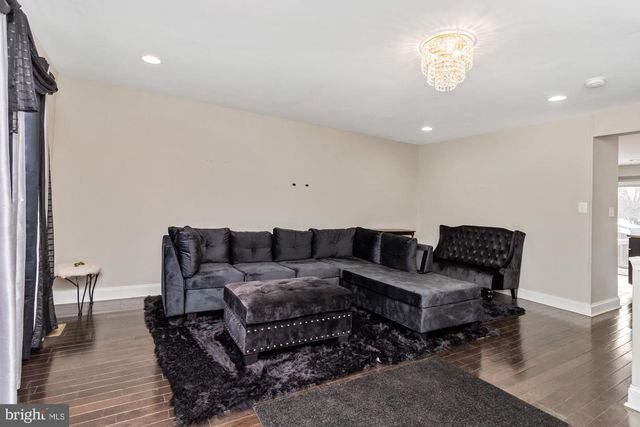 2020 RIDING CROP WAY, Baltimore, MD 21244