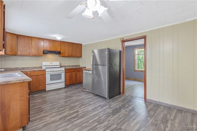 3529 County Route 57, Volney, NY 13126