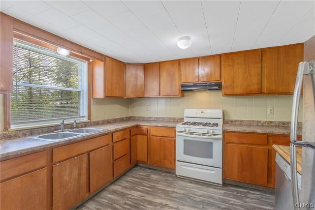 3529 County Route 57, Volney, NY 13126