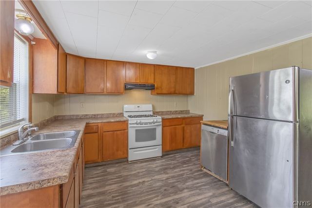 3529 County Route 57, Volney, NY 13126