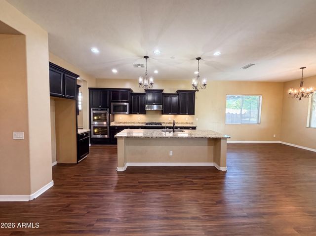 18136 W DEVONSHIRE Avenue, Goodyear, AZ 85395