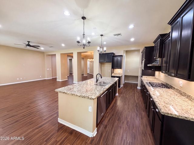 18136 W DEVONSHIRE Avenue, Goodyear, AZ 85395