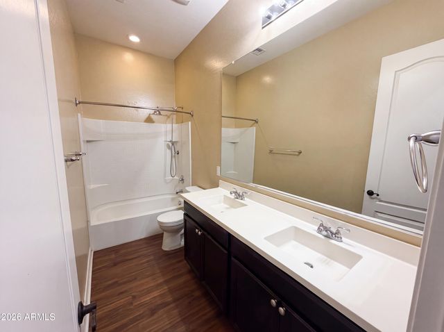 18136 W DEVONSHIRE Avenue, Goodyear, AZ 85395
