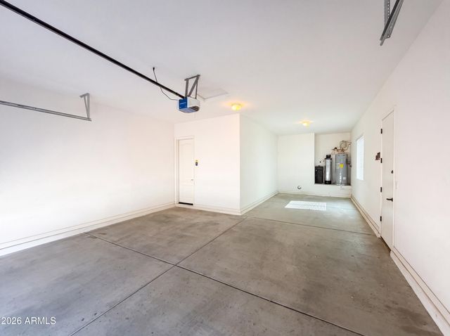 18136 W DEVONSHIRE Avenue, Goodyear, AZ 85395