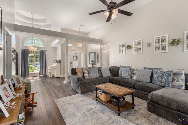 428 Cross Creek Way, Warner Robins, GA 31088