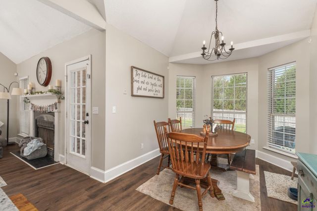 428 Cross Creek Way, Warner Robins, GA 31088