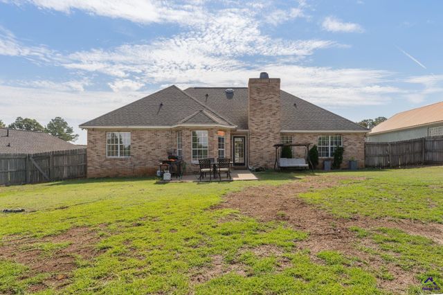 428 Cross Creek Way, Warner Robins, GA 31088