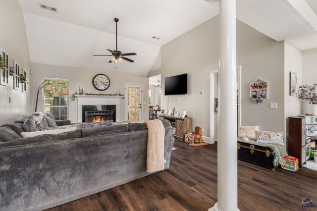 428 Cross Creek Way, Warner Robins, GA 31088