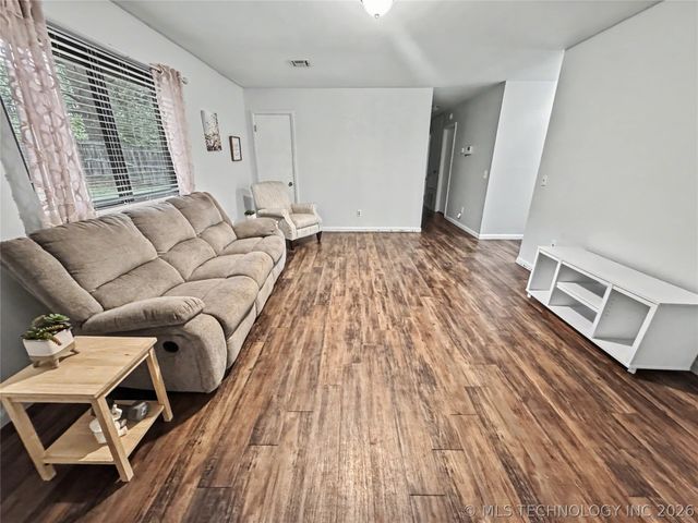 313 Dogwood Drive, Tahlequah, OK 74464