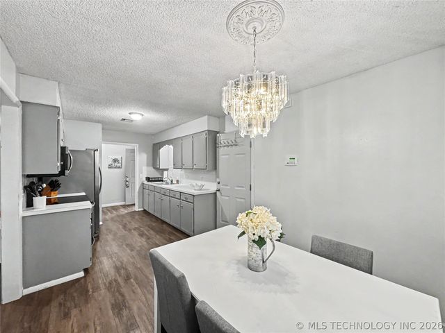313 Dogwood Drive, Tahlequah, OK 74464
