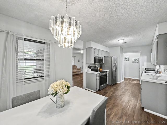 313 Dogwood Drive, Tahlequah, OK 74464